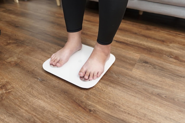 Dieta de gordura e pés de balança em balanças eletrônicas para controle de peso Instrumento de medição em quilogramas para um controle de dieta