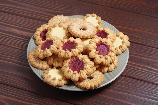 Diferentes galletas de mantequilla