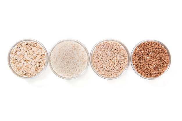 Diferentes tipos de cereais arroz aveia trigo mourisco cevada