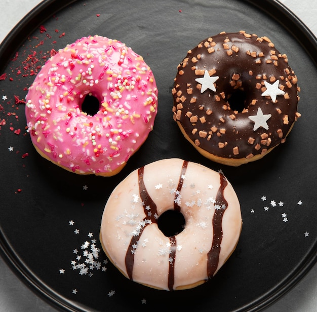 Diferentes tipos de espacio de copia de vista superior de donuts