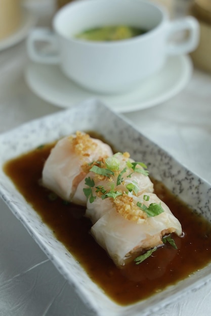 Dim sum chino en la mesa