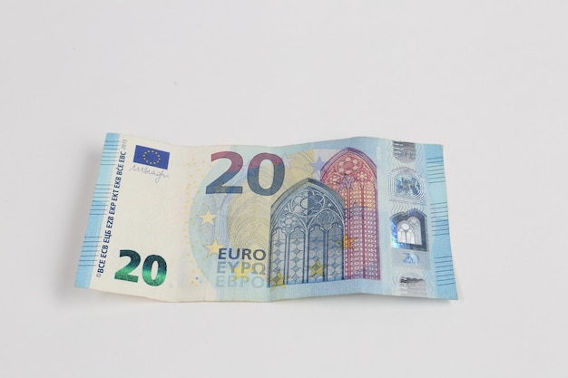 Dinero en moneda europea billetes en euros