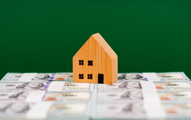 Dinheiro e casas são ativos valiosos Riqueza financeira e liberdade de tempo Empréstimo para habitação Empréstimo para habitação Primeira venda de casa para compra de casa