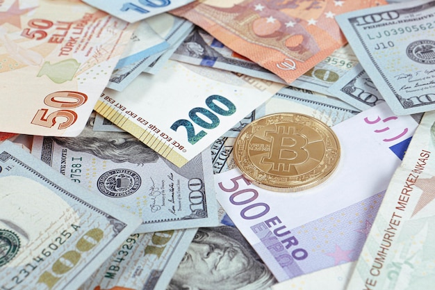 Dinheiro e moeda Multi Euro Dolar Diferentes tipos de notas de nova geração bitcoin lira turca