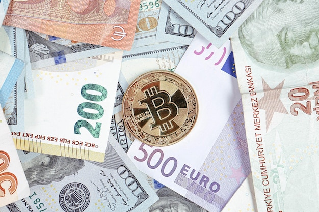 Dinheiro e moeda Multi Euro Dolar Diferentes tipos de notas de nova geração bitcoin lira turca