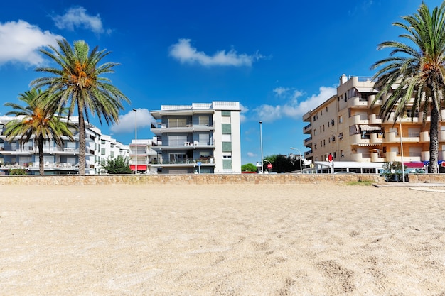 Direkt am Meer, Strand, Küste in Spanien. Vorort von Barcelona, Katalonien