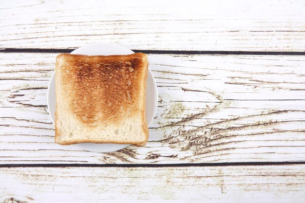 Foto direkt über dem bild des frühstücks auf dem tisch