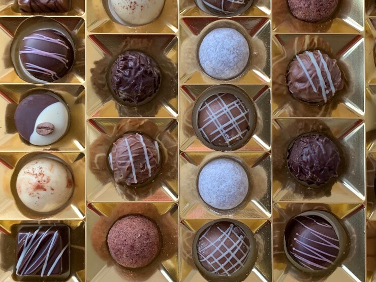 Foto direkt über dem schokoladenkuchen