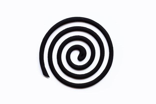 Diretamente acima da escada em espiral