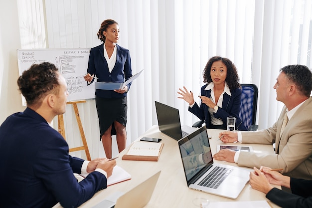 Discutindo a nova estratégia de marketing