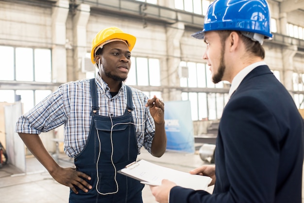 Discutir los resultados del trabajo con Superior