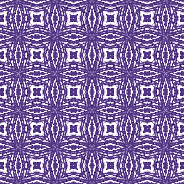 Diseño de bañador repetitivo Ikat Morado