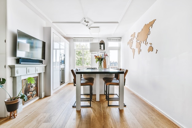 Diseño de interiores de comedor de lujo y hermoso