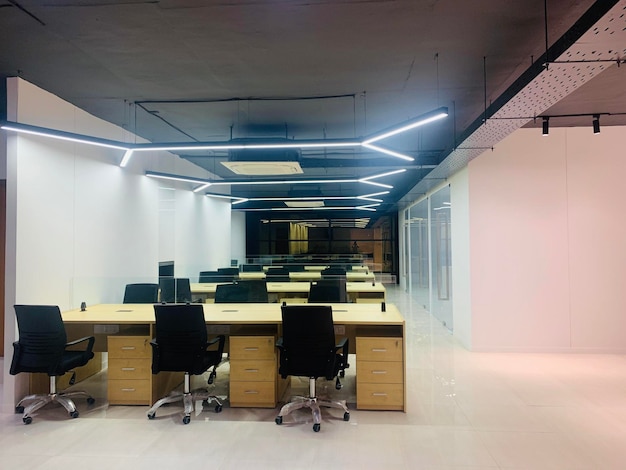 Foto diseño de interiores y lujo de oficinas corporativas y centros de capacitación