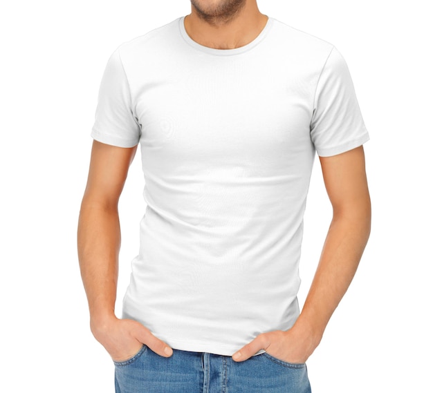 diseño de ropa y concepto de gente feliz - hombre guapo con camisa blanca en blanco