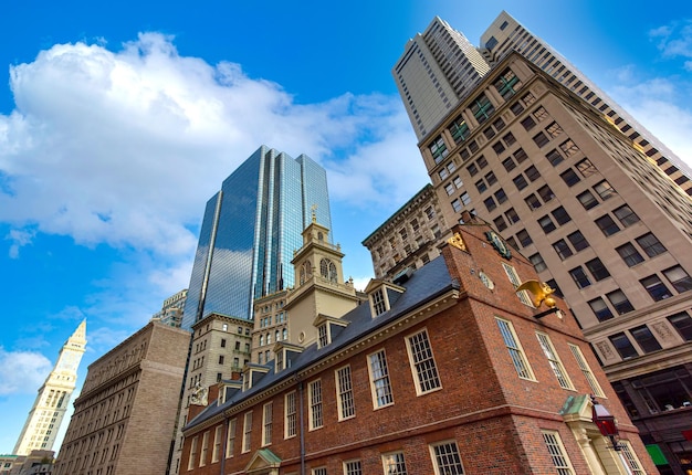 Distrito financiero del centro de EE.UU. Boston y el horizonte de la ciudad