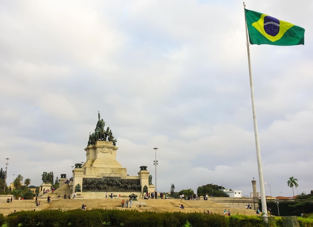 Distrito de Ipiranga del monumento del parque de la independencia de Sao Paulo Brasil