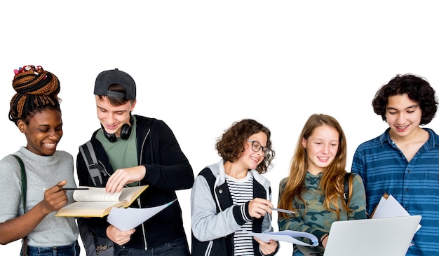 Diversos adolescentes elemento png fundo transparente