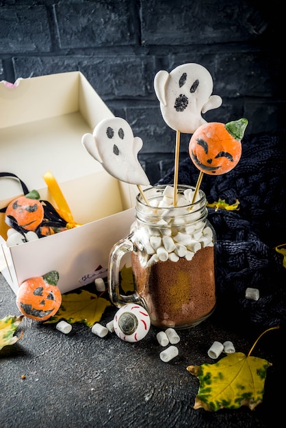 Divertido chocolate caliente de Halloween