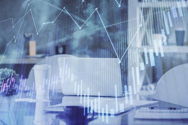 Doble exposición del dibujo del gráfico del mercado de valores y el fondo interior de la oficina Concepto de análisis financiero