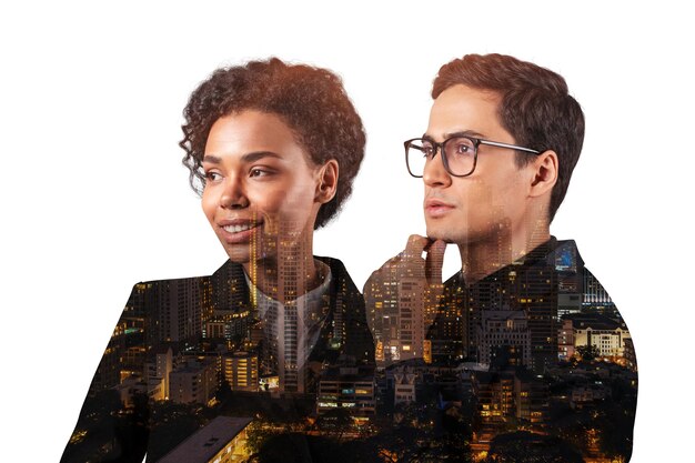 Foto doble exposición de dos jóvenes empresarios exitosos, un hombre y una mujer, parados frente a la ciudad asiática de bangkok. concepto de trabajo en equipo. noche.