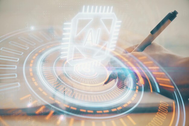 Doble exposición de escribir las manos en el fondo con holograma de solución de datos en el frente Concepto de tecnología Cerrar
