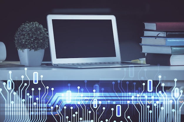 Doble exposición del escritorio con computadora personal en el fondo y dibujo de tema tecnológico Concepto de Bigdata