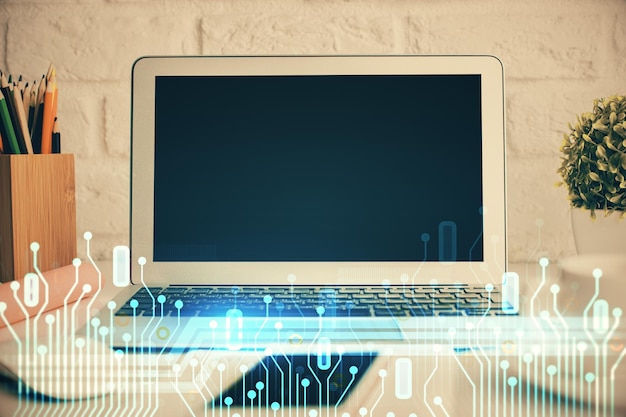 Doble exposición del escritorio con computadora personal en el fondo y dibujo de tema tecnológico Concepto de Bigdata