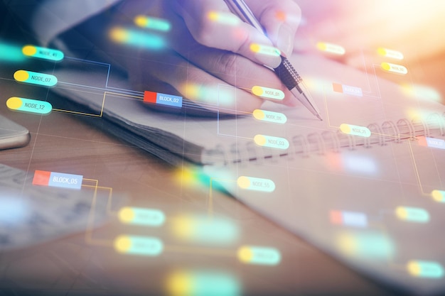 Doble exposición de la escritura a mano sobre fondo con holograma de tecnología de datos Concepto de big data