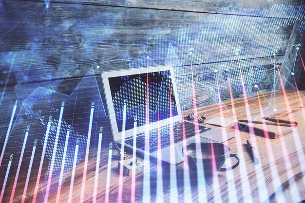 Doble exposición del gráfico forex y espacio de trabajo con computadora Concepto de comercio internacional en línea