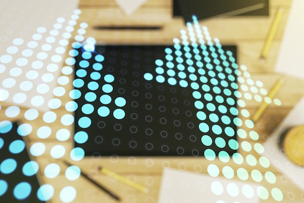 Doble exposición de holograma creativo abstracto de flechas hacia arriba y tableta digital en la vista superior de fondo Concepto de ambición y desafío