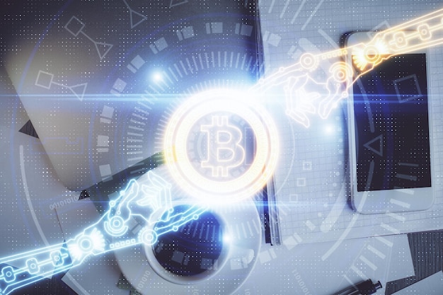Doble exposición del holograma del tema blockchain sobre la mesa con el teléfono Vista superior Concepto de tecnología criptográfica