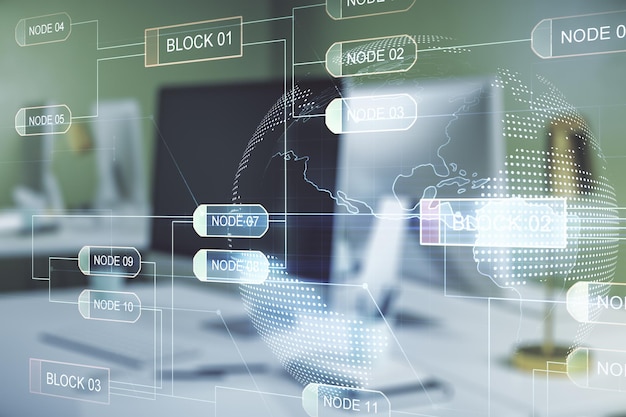 Doble exposición del lenguaje de programación abstracto con mapa mundial sobre el concepto de investigación y desarrollo de fondo de la computadora portátil