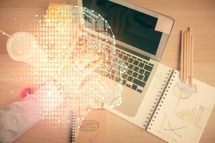 Foto doble exposición de las manos del hombre escribiendo sobre el teclado de la computadora y dibujando un holograma cerebral vista superior ai y concepto de tecnología de datos