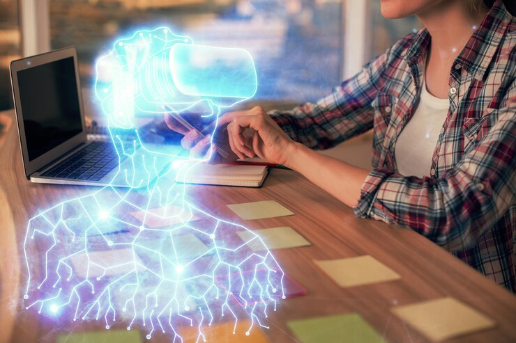 Foto doble exposición de manos de mujer escribiendo en la computadora y hombre con gafas ar dibujando el concepto de educación