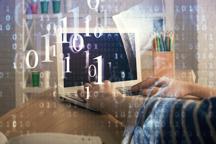 Foto doble exposición de manos de mujeres trabajando en computadora y dibujo de hologramas de temas de datos concepto técnico