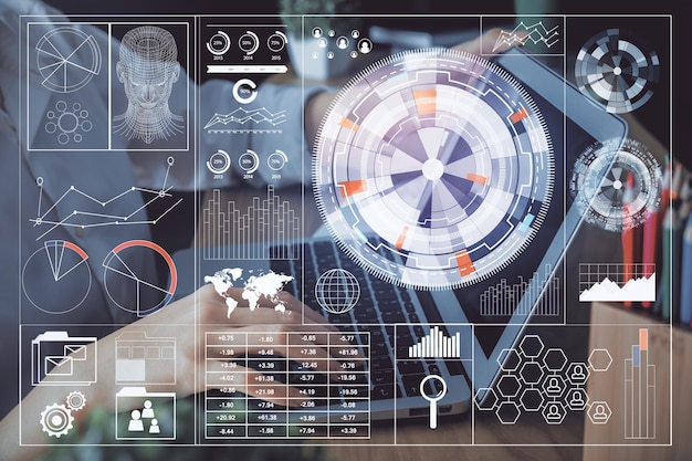 Doble exposición de manos de mujeres trabajando en computadora y dibujo de hologramas de temas de datos Concepto técnico