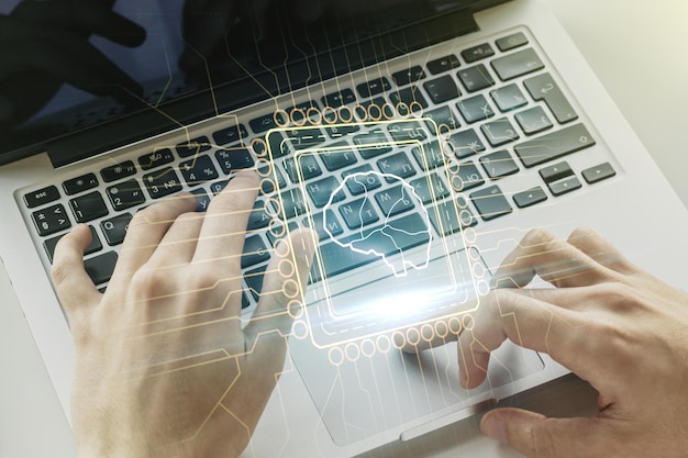 Foto doble exposición del microcircuito creativo del cerebro humano con escritura a mano en el teclado de la computadora en el fondo tecnología futura y concepto de ia