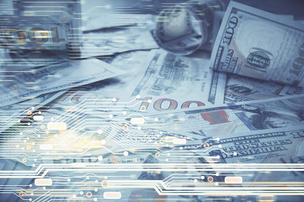 Doble exposición del tema de datos sobre el fondo del billete de dólares estadounidenses Concepto de tecnología