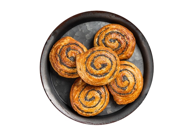 Doce pão torcido com sementes de papoula e lavanda isolado no fundo branco