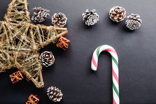 Doces de cana de Natal e decoração de Natal