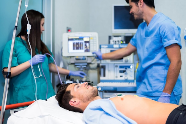 doctores, preparación, paciente, en, hospital