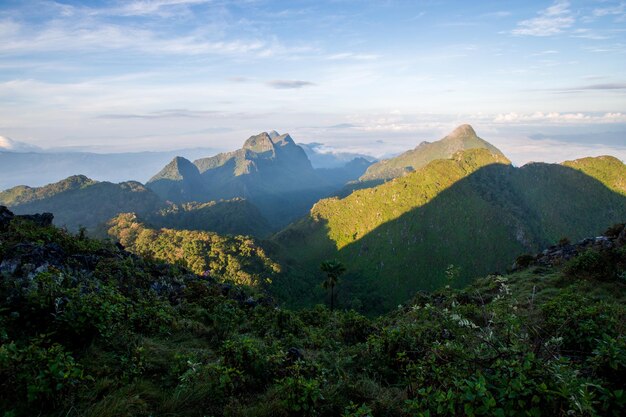 Doi Luang Chiang Dao Chiang Mai Thailand schöner Sonnenaufgang