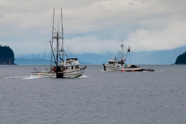 Dois barcos de pescadores como a captura mais mortal no estreito gelado do Alasca