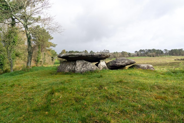 Foto dolmen von pedra da arca vimianzo a coruna galicien