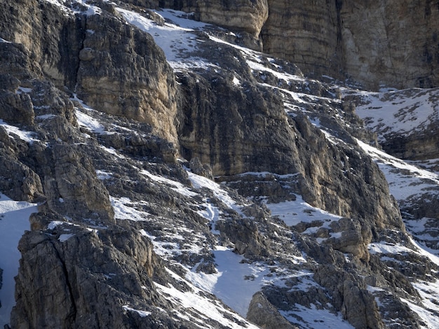 Dolomiten Schneepanorama Gadertal Armentara