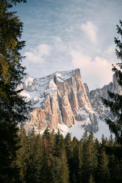 Dolomiten Sonnenaufgang in den italienischen Alpen Naturparkwandern Die Schönheit der Natur in Europa