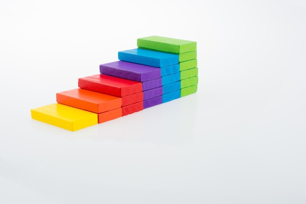 Dominó multicolor