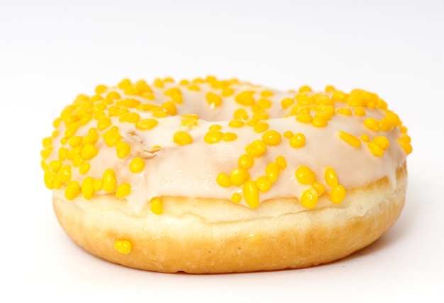 Donut con chispas concepto de comida dulce rápida