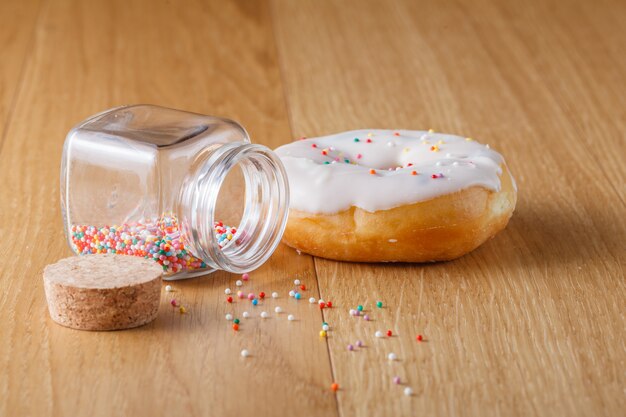 Donut con nonpareils